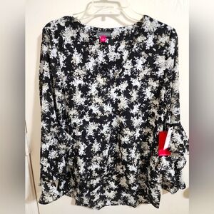 Vince Camuto top NWT